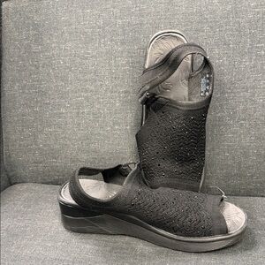 Bzees Black Women's Sandals